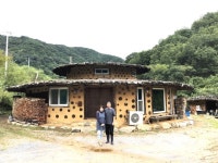`대기업 출신 엘리트 귀농인` 이성호·윤은경 씨 부부 ˝농사가 가장 정직한 노동이죠˝