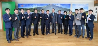 경북도-구미시, 소통의 날 ˝옛 명성 되찾아야… 구미 발전 곧 경북의 발전˝