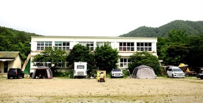 ˝석읍리 주민은 친형제처럼 정답고 평화롭게 살아가요˝