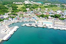 동해안의 명승지인 주상절리 품고있는 부자마을 `읍천 1리`