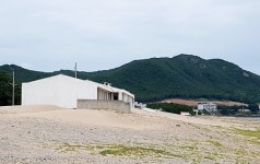 포항 송라 화진해수욕장 장군별장·단체휴양시설, `무허가 불법 건축`