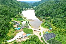 ˝살기에 더이상 좋은 곳 없지˝  산딸기 탐스러운 `권이리`