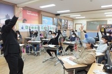 ˝큰 꿈 그리자˝ 영덕 영해초, 꿈·미래 찾는 진로캠프
