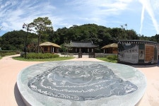˝역사·문화 살아 숨쉬는 선비 고장 ˝… 흙·풀·바다내음 물씬 `장기면`