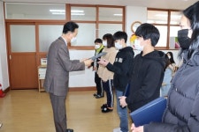 고령초, 111번째 졸업식 개최...코로나19 예방 소규모 진행