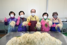 ˝새 미래 향한 무한 혁신·도전정신으로 `군민 행복한 희망청도` 완성˝