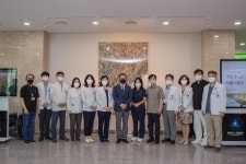 대가대 정휴준 교수, 가톨릭대의료원에 작품 6점 기증