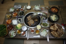 [동경주 맛집기행 ㉒] 30년 전 그 맛… 문무대왕면 어일리 `창성숯불갈비`