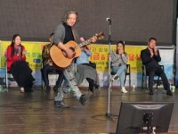 `위드 코로나는 희망을` 경주 리오 패밀리, 가을 밤 적신 감성 무대 열어
