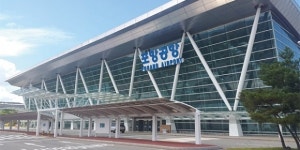 `포항공항` 거침없는 비상…사천·원주공항 제치고 만년 꼴지 탈출