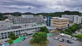 울진군의료원, 코로나19 신속항원검사 실시...재택치료 전담팀도 운영