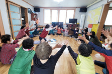 청송군, ‘건강지킴이가 강사로 활동하는 건강체조교실 인기