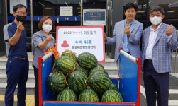 포항 동해면 향토청년회 초복 맞아 경로당 방문