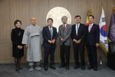 황경환 (사)21세기불교포럼 이사장, 동국대경주병원 발전기금 5억원 쾌척