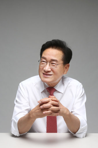 [올해를 빛낸 인물] 최기문 영천시장