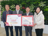 우방신천지아파트 입주민, 석적읍사무소에 이웃돕기 성금 기탁