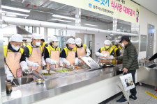 경주시의회 의원, 경주시노인종합복지관 찾아 봉사활동 전개