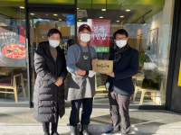 영천시 완산동 따숨가게 20호, 21호점 현판 전달