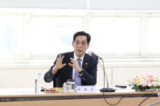 한훈 통계청장, 동북지방통계청 방문