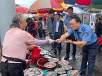 울진해경, 수산물 소비촉진을 위해 수산시장 방문