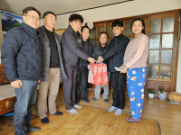 낙동JCT(상주)_소형 | 상주 낙동면 단체, 출산가정에 축하금 전달