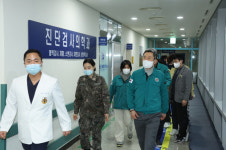 이강덕 포항시장, 지역 의료기관 방문...시민 건강과 안전 지키는데 최선