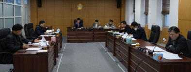 영천시의회, 2024년 의원연구단체 심의위원회 개최