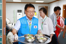 울진군, 참 좋은 사랑의 밥차 어르신 삼계탕 나눔