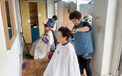 경산시 압량읍 지사협, 현흥1리 경로당 찾아 미용 봉사
