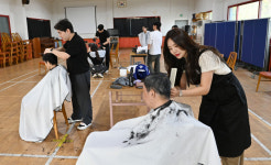코코에이치, 청구재활원 찾아 재능기부 이미용 봉사활동 펼쳐