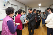 류규하 대구 중구청장, 정월대보름 맞아 경로당 36곳 방문