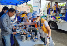 경산시노인종합복지관, 용천경로당 어르신들께 따뜻한 식사 제공