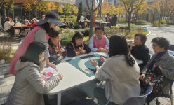 경산시 하양LH천년나무4단지, 국화꽃 축제에 작은도서관 참여