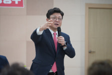 강명구 의원, 산동·해평·장천서 찾아가는 의정보고회 열어
