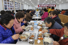 한국나눔연맹 산하 전국천사무료급식소, 취약계층 가구 증가 속돌봄 접점 확대
