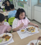 칠곡 숭산초등학교, ‘양식 데이 급식 체험’ 실시