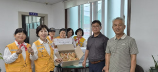 봉화군 춘양면 적십자봉사회, 취약계층·경로당에 간식 나눔