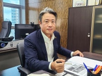사람이 빛나는 노인의료복지기관으로 우뚝설 것