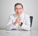 새 마음으로 깨끗하고 친절한 치과병원 새 출발