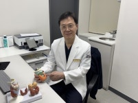 따뜻한 마음으로 가족 대하듯 환자 치료할 것