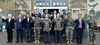 유정복 인천시장, 서해5도 연평도 방문 '안보상황' 점검