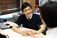  성형 후 붓기 관리, 한의원에서 체계적으로 관리 가능 