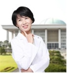 여아 성조숙증 치료에 매진해온 정은아 박사가 미세먼지와 싸우는 까닭은? 