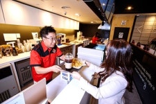  박명수가 선택한 아이센스리그PC방의 매출 비결은 