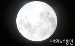  12월 3일 슈퍼문 뜬다…슈퍼문의 날 행사 개최 