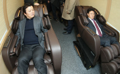  부천시, 전국최초 경로당 순회 안마버스 운영 