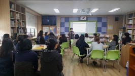 연수구 구립공공도서관, 찾아가는 어머니 재능 나눔 독서학교 운영