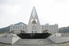 文대통령, 기무사 해편해 새로운 사령부 창설...기무사령관에 남영신 중장 임명