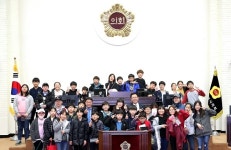인천시의회, 도림초등학교 의정아카데미 본회의 체험교실 참가