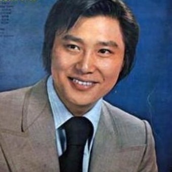 '반전' 색다른 화제의 사진 한 장?... '남진 나이' 논란 속 관심 급부상